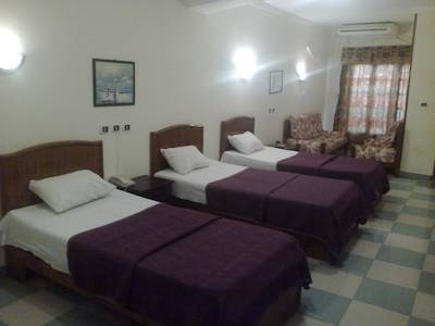 Ceceil Hotel image6